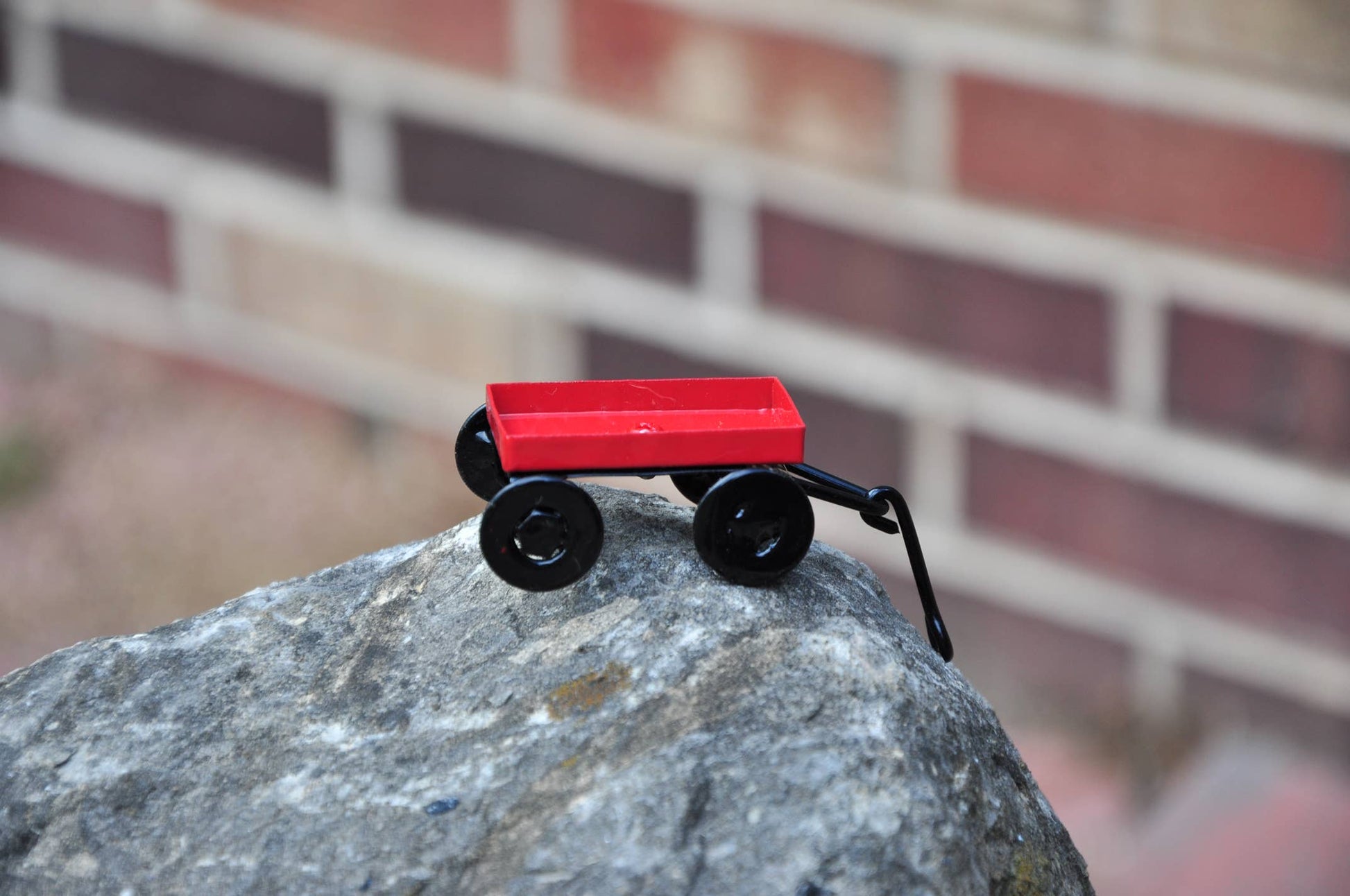 Fairy Garden Miniature Little Wagon, Red-8